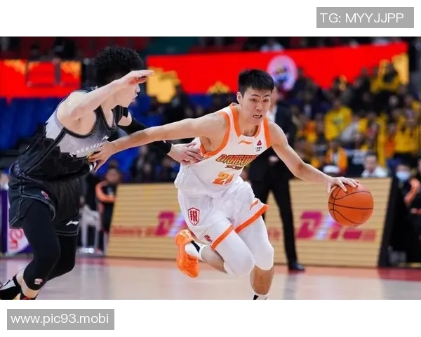 郭士强现场观战,庞峥麟对新疆砍下29分4板8助攻,必须去国家队试一试了! 郭士强现场观战,庞峥麟对新疆砍下29分4板8助攻,必须去国家队试一试了!